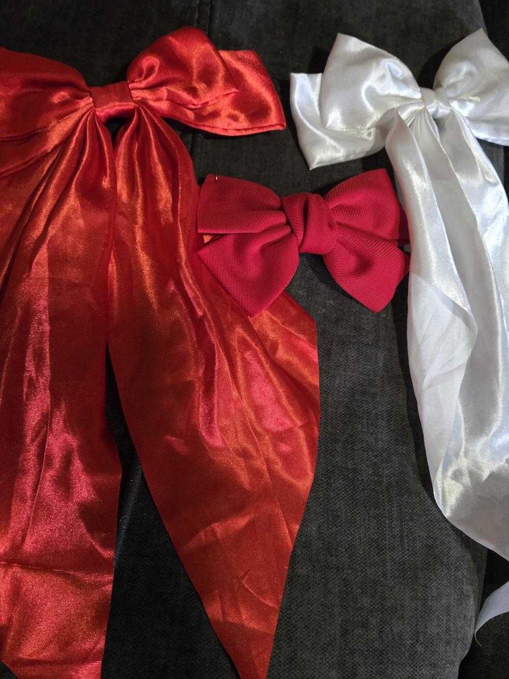 Kids Satin Bow Hair Clips Set - Red And White